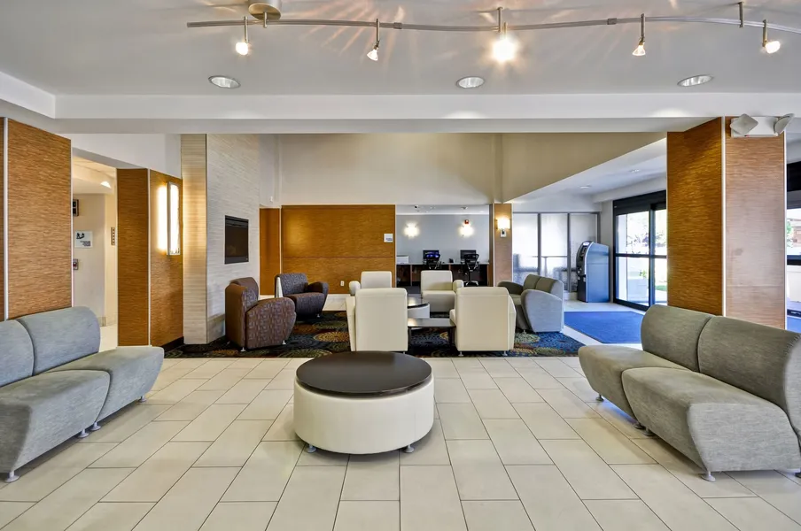 Holiday Inn Express Romulus / Detroit Airport by IHG hotel detail image 2