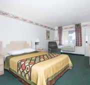 Super 8 by Wyndham Cottonwood hotel detail image 4
