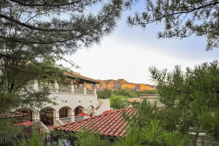 Hilton Vacation Club Los Abrigados Resort & Spa Sedona hotel detail image 2
