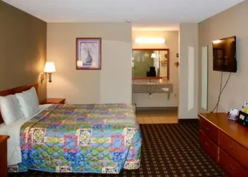 Rodeway Inn University Area hotel thumbnail 7