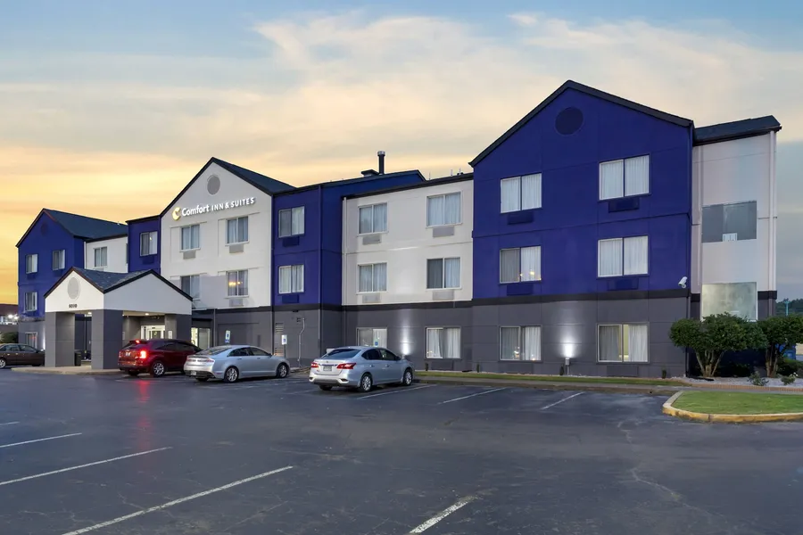 Comfort Inn & Suites Memphis East hotel detail image 6
