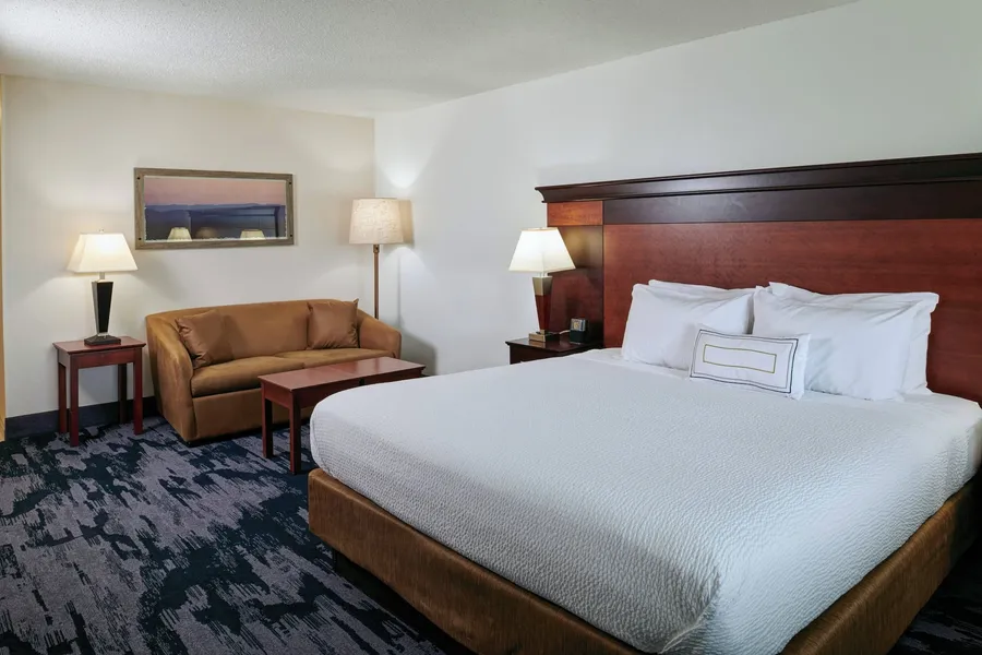 Fairfield Inn & Suites by Marriott Detroit Livonia hotel detail image 6