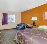 Super 8 by Wyndham Charlotte/Amusement Park Area hotel detail image 4