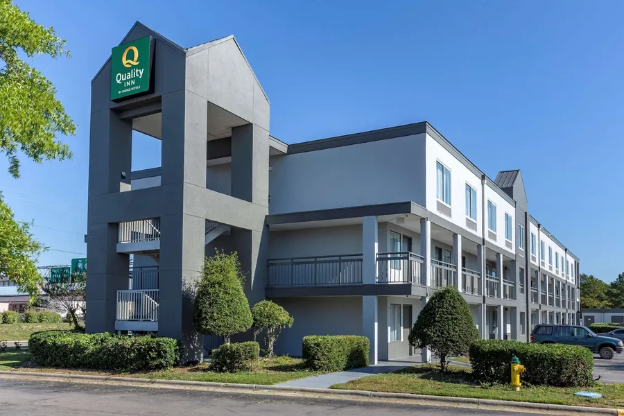 Quality Inn Fayetteville near Fort Bragg hotel detail image 2