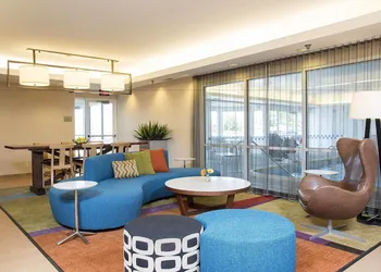 Fairfield Inn & Suites Bloomington hotel thumbnail 2