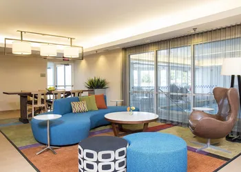 Fairfield Inn & Suites by Marriott Bloomington hotel thumbnail 2