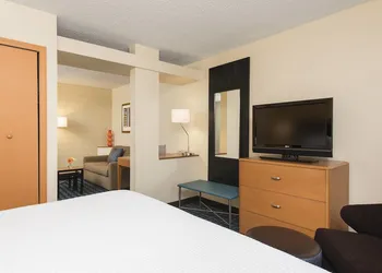 Fairfield Inn & Suites by Marriott Bloomington hotel thumbnail 5