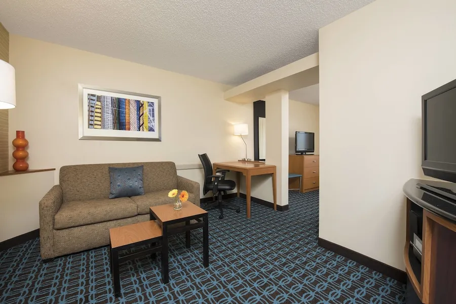 Fairfield Inn & Suites by Marriott Bloomington hotel detail image 6