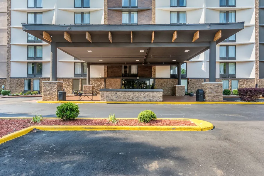 Comfort Inn Charlotte Airport Uptown hotel detail image 2