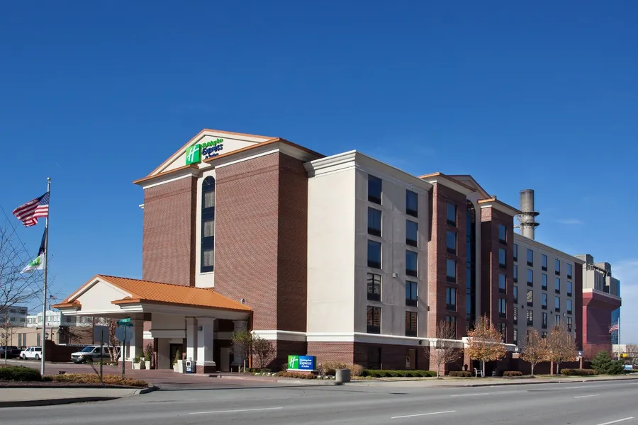 Holiday Inn Express & Suites Indianapolis Dtn-Conv Ctr Area by IHG hotel detail image 2