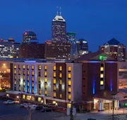 Holiday Inn Express & Suites Indianapolis Dtn-Conv Ctr Area by IHG hotel detail image 3