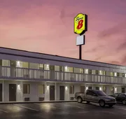 Super 8 by Wyndham Brownsburg hotel detail image 7