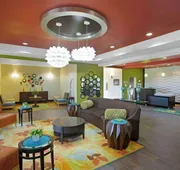 La Quinta Inn & Suites by Wyndham Pearsall hotel detail image 3