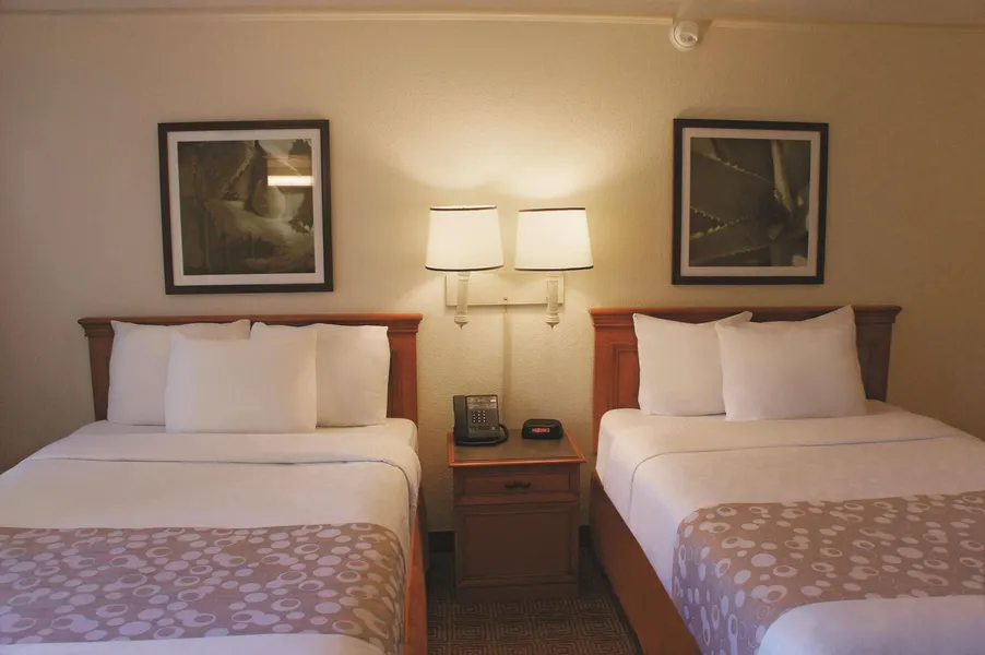 Baymont by Wyndham Houston La Porte hotel detail image 6