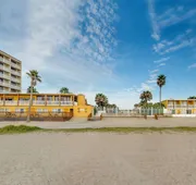 Quality Inn & Suites Corpus Christi Beachside hotel detail image 3