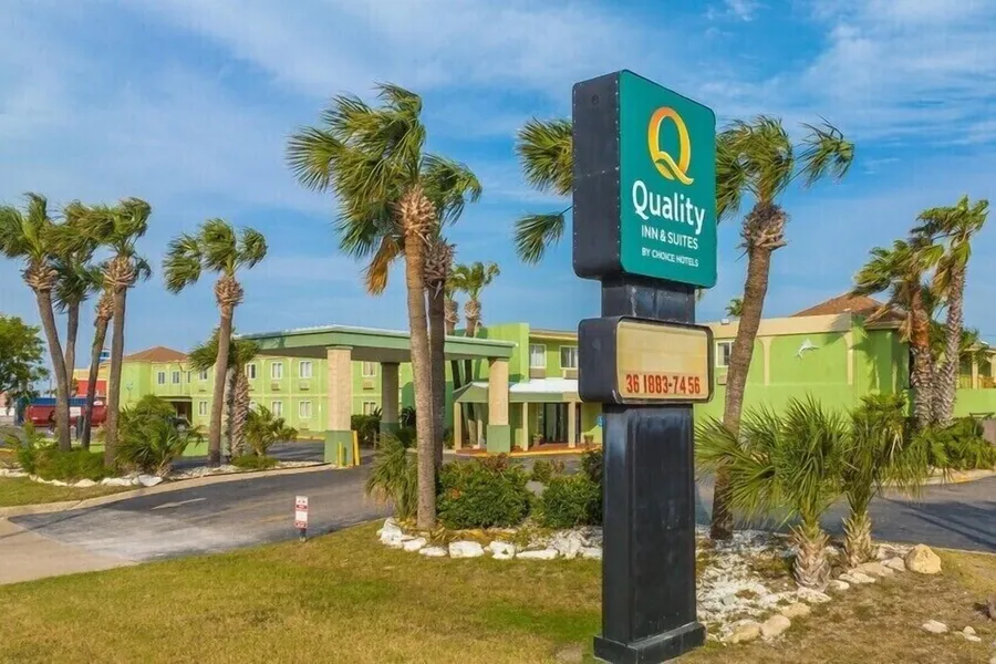 Quality Inn & Suites Corpus Christi Beachside hotel detail image 6