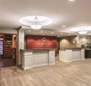 La Quinta Inn & Suites by Wyndham Fargo-Medical Center hotel detail image 4