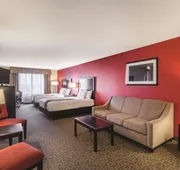 La Quinta Inn & Suites by Wyndham Fargo-Medical Center hotel detail image 7