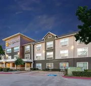 La Quinta Inn & Suites by Wyndham Rockwall hotel detail image 3