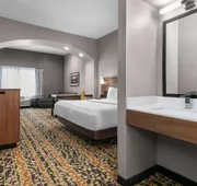 La Quinta Inn & Suites by Wyndham Belton - Temple South hotel detail image 7