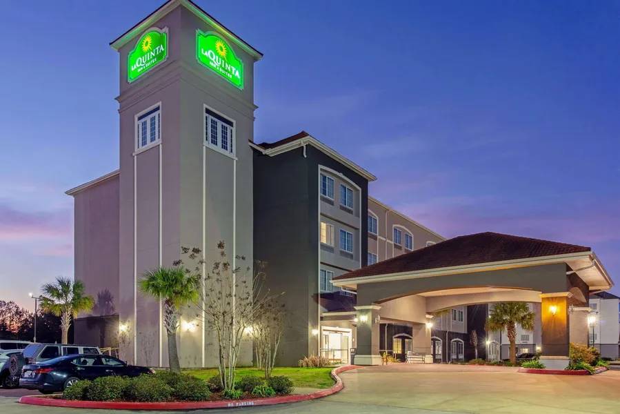 La Quinta Inn & Suites by Wyndham Leesville Ft. Polk hotel detail image 2