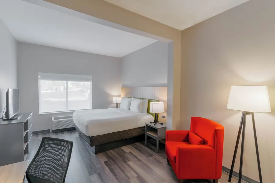 Townhome Inn And Suites hotel detail image 6