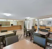 La Quinta Inn by Wyndham Phoenix Sky Harbor Airport hotel detail image 3