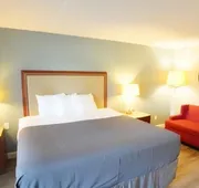 All Seasons Inn & Suites hotel detail image 7