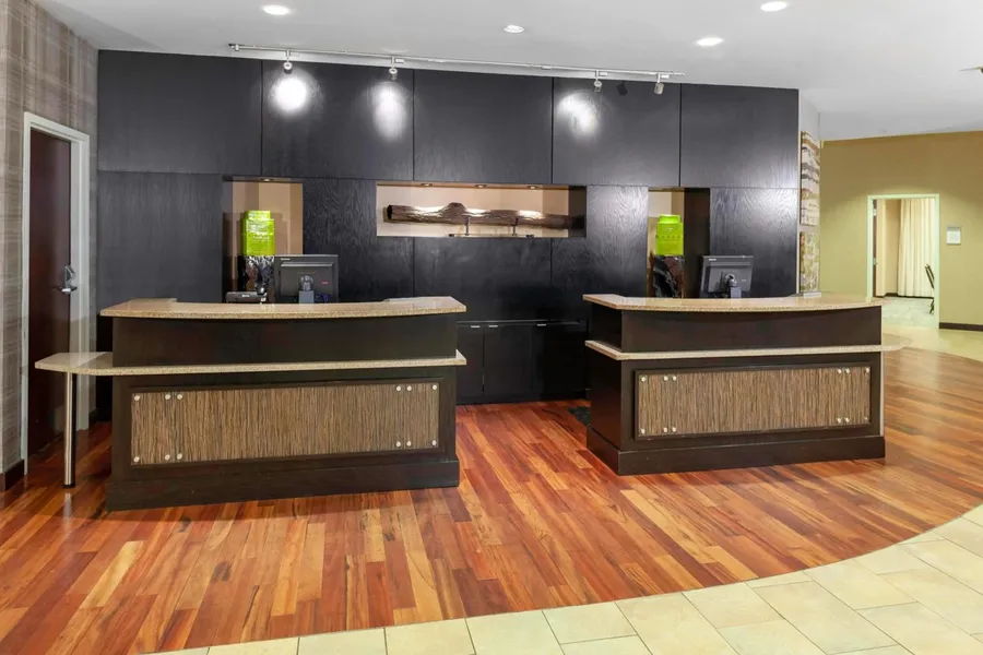 Courtyard by Marriott Downtown Memphis hotel detail image 2