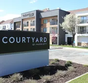 Courtyard by Marriott Layton hotel detail image 4