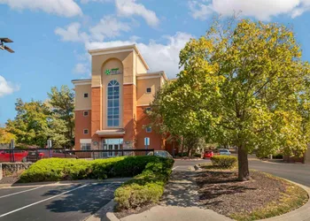 Extended Stay America Suites - Kansas City - Country Club Plaza hotel thumbnail 2