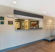 Extended Stay America Suites - Kansas City - Country Club Plaza hotel detail image 4