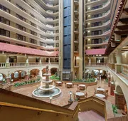 Embassy Suites by Hilton Kansas City Plaza hotel detail image 3