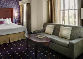 Courtyard by Marriott Kansas City Country Club Plaza hotel thumbnail 7
