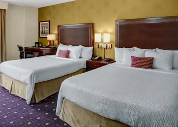 Courtyard by Marriott Kansas City Country Club Plaza hotel thumbnail 8