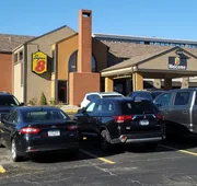 Super 8 by Wyndham Kansas City Airport North hotel detail image 3