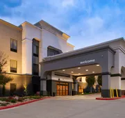 Hampton Inn Kansas City Northeast hotel detail image 4