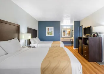 Spark by Hilton Outer Banks Kill Devil Hills hotel thumbnail 3