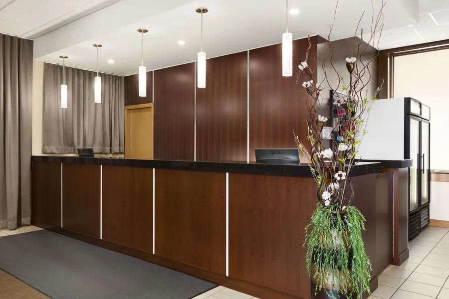 Travelodge by Wyndham Edmonton West hotel detail image 2