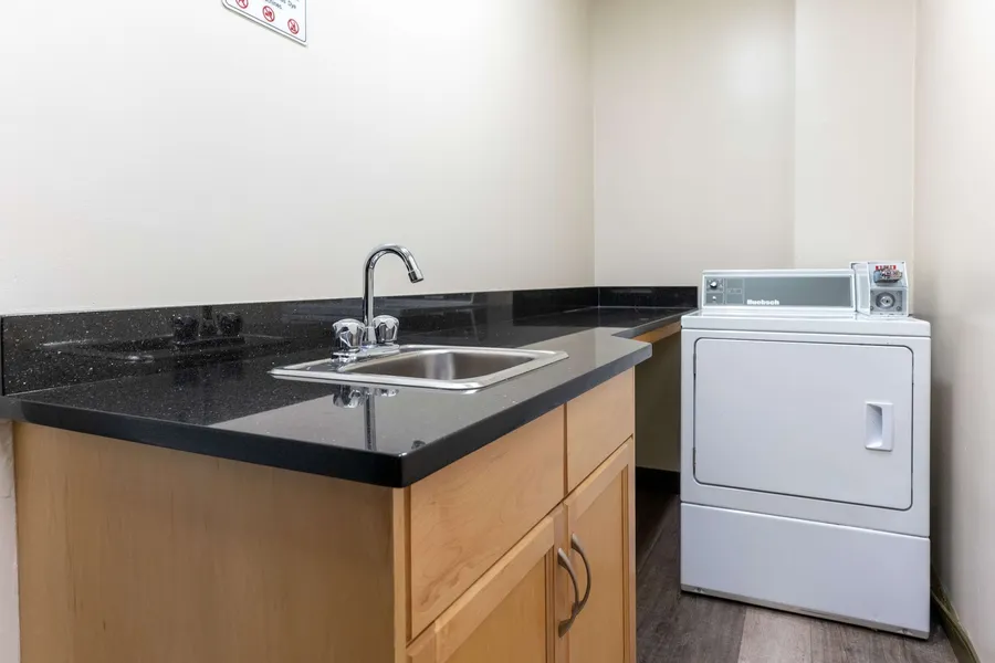 Best Western Plus South Edmonton Inn & Suites hotel detail image 2