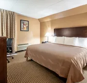 Quality Inn & Suites hotel detail image 7