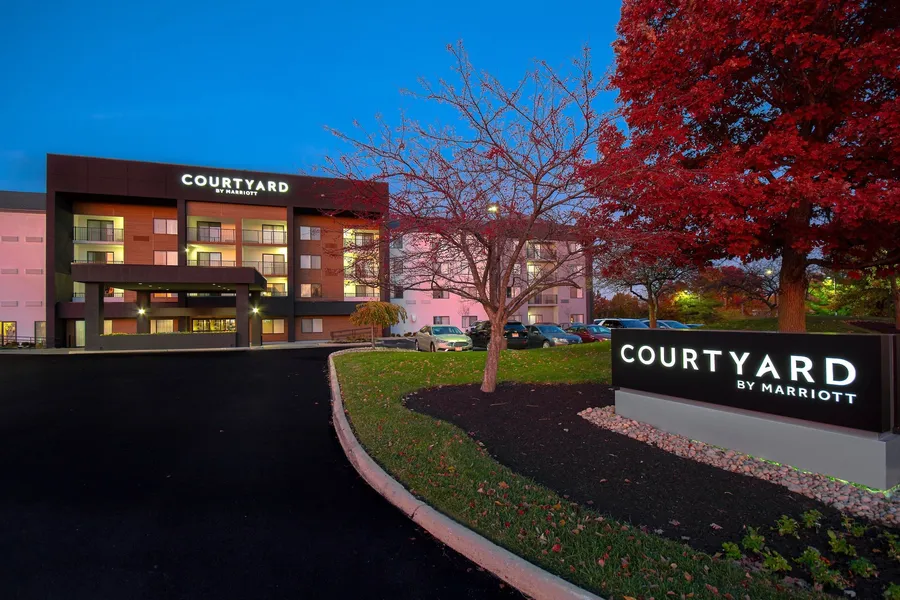 Courtyard by Marriott Cincinnati Airport hotel detail image 2