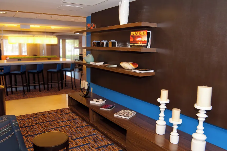 Courtyard by Marriott Cincinnati Airport hotel detail image 6