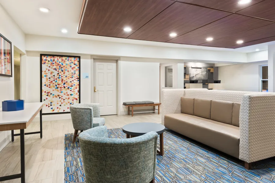 Holiday Inn Express & Suites Columbus Airport East by IHG hotel detail image 6