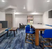 La Quinta Inn by Wyndham Columbus Airport Area hotel detail image 4