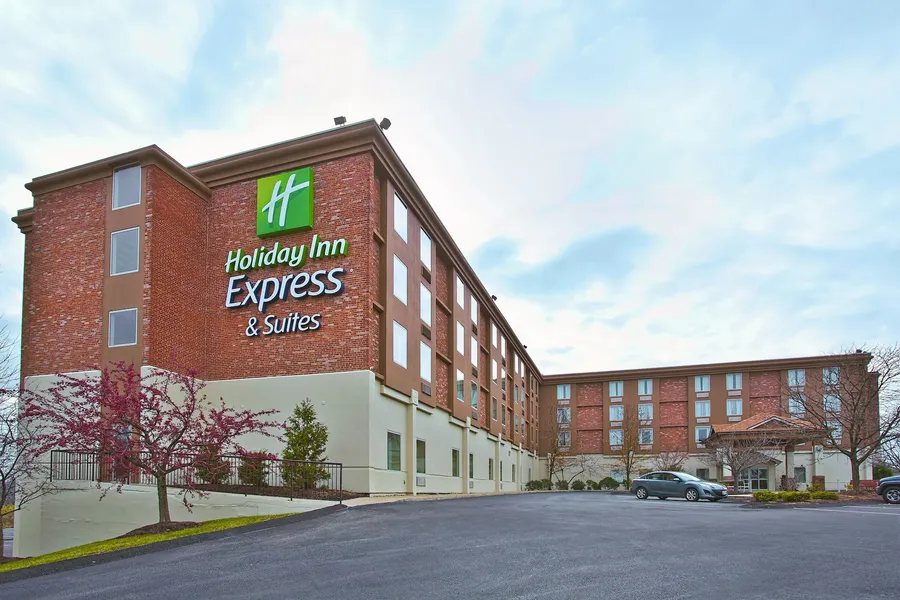 Holiday Inn Express Hotel & Suites Pittsburgh West Mifflin by IHG hotel detail image 2