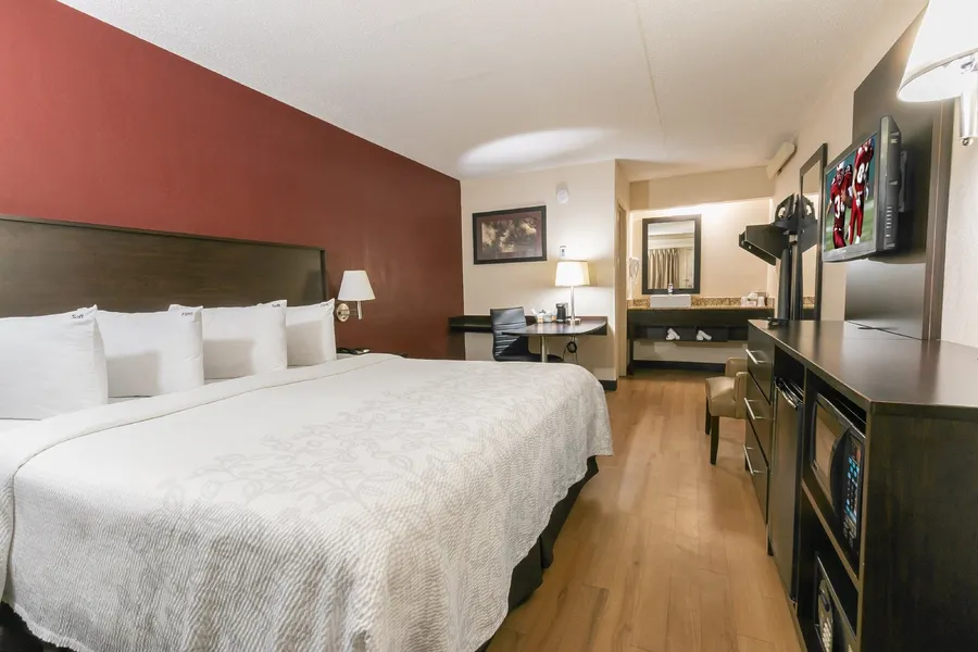 Red Roof Inn PLUS+ Pittsburgh East - Monroeville hotel detail image 6