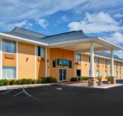 Quality Inn & Suites Heritage Park hotel detail image 3