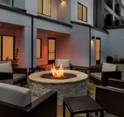 Courtyard by Marriott Roseville hotel detail image 3