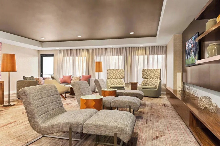 Courtyard by Marriott Roseville hotel detail image 6